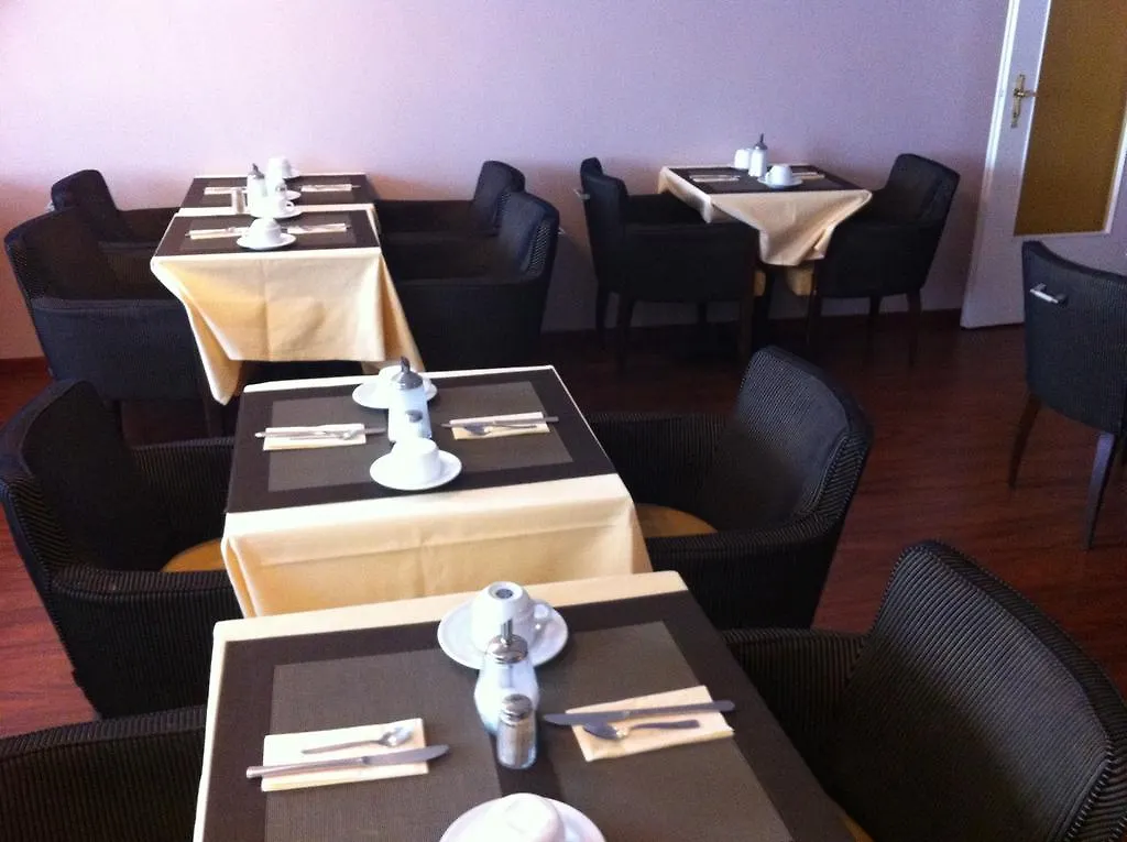 Trente Trois 33 Hotel Meyrin