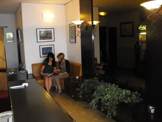 Trente Trois 33 Hotel Meyrin