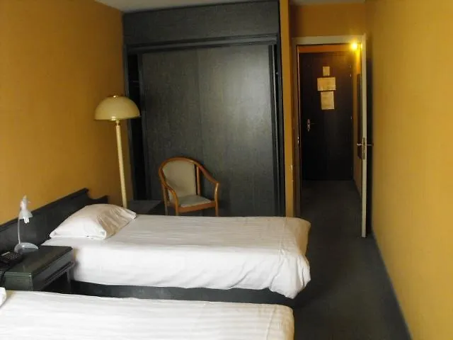 Hotel Trente Trois 33 Meyrin