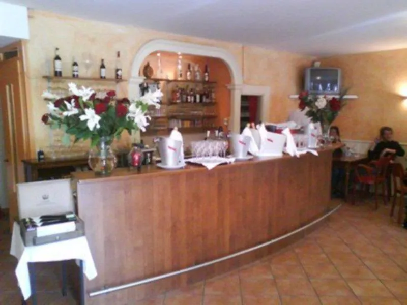 Hotel Trente Trois 33 Meyrin