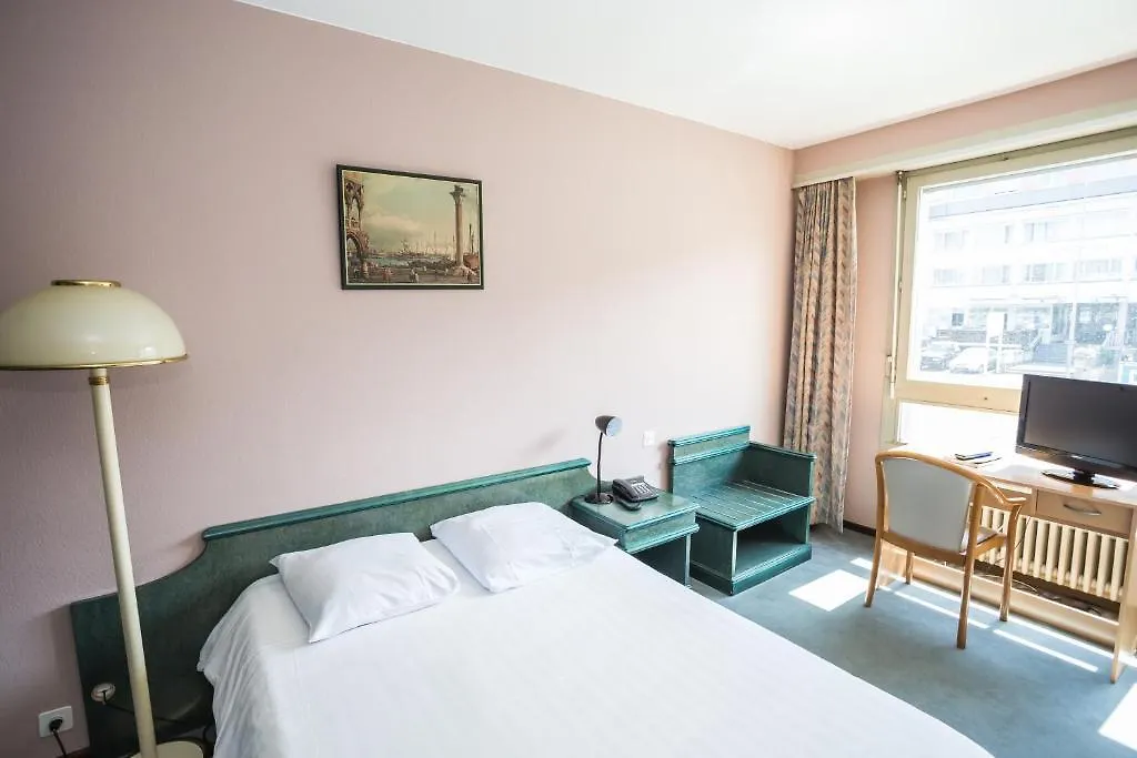 Hotel Trente Trois 33 Meyrin