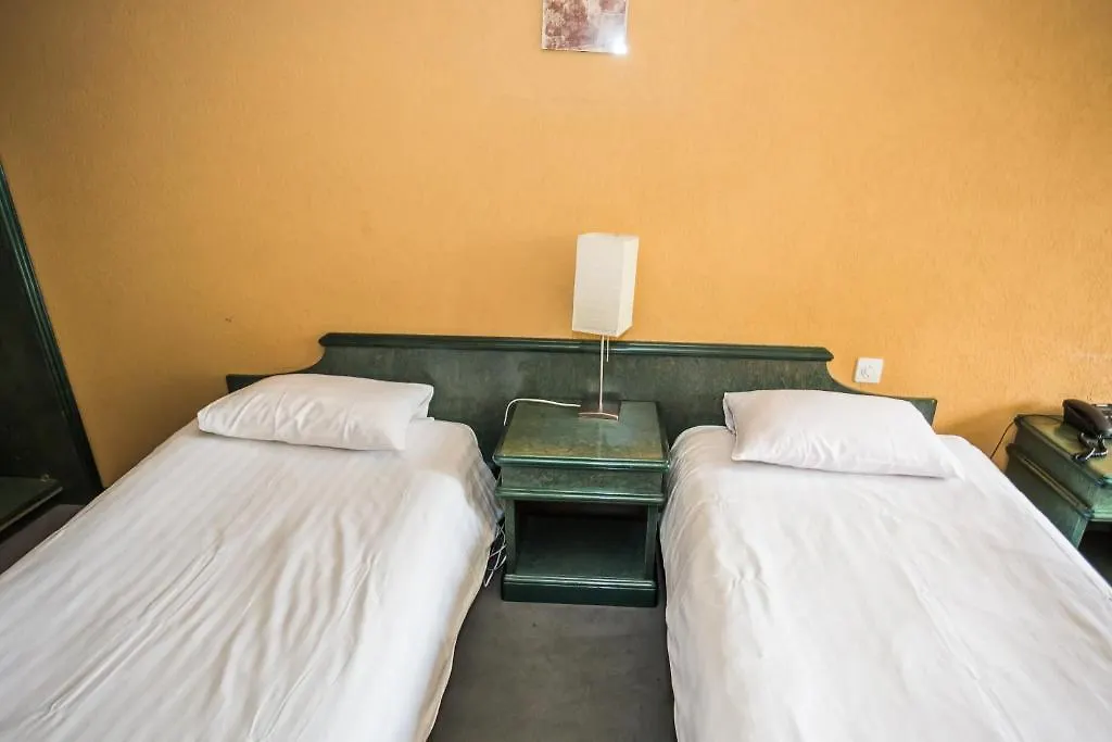 Hotel Trente Trois 33 Meyrin