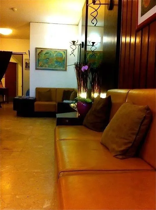 Hotel Trente Trois 33 Meyrin