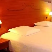 Hotel Trente Trois 33 Meyrin