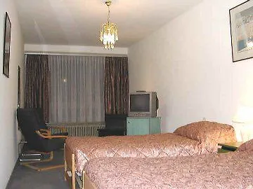 Hotel Trente Trois 33 Meyrin